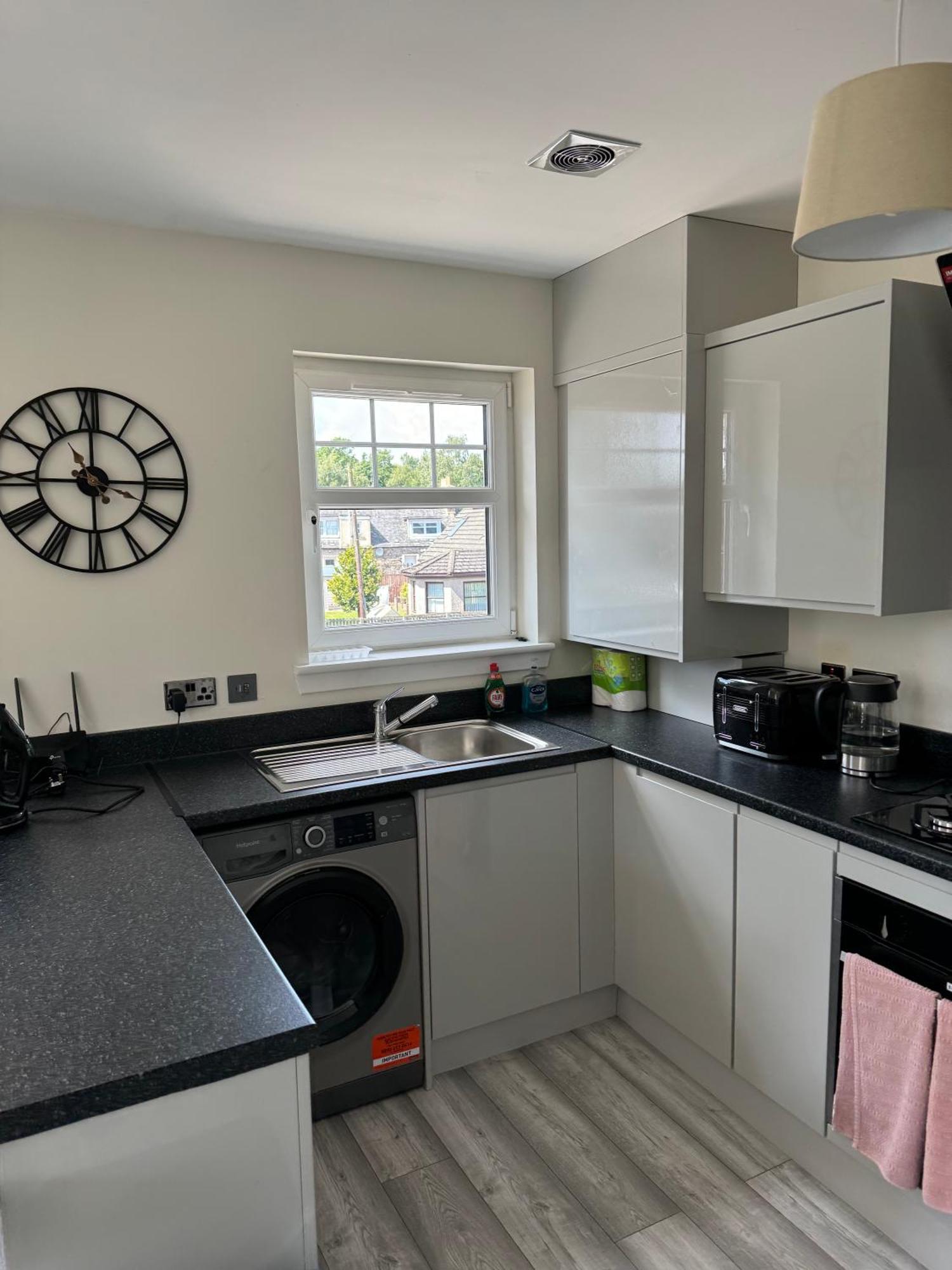 Modern 3 Bedroom Apartment In Markinch, Fife Exteriör bild